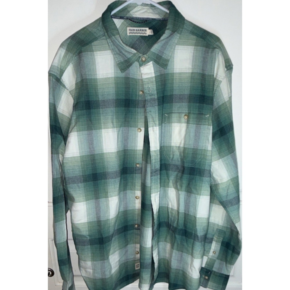 Fair Harbor Plaid Green White Gray Button-Up Shirt Long Sleeve Men Size L